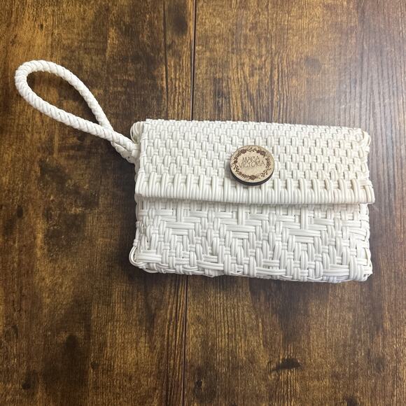 Maria Victoria Woven PVC Wristlet White 8 1/2 x6" Mexico - Picture 1 of 6